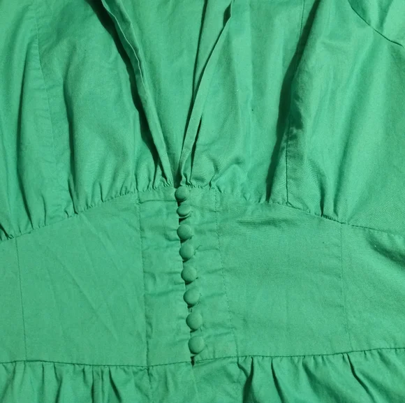 Structured peplum top with button waist - Picture 2 of 15